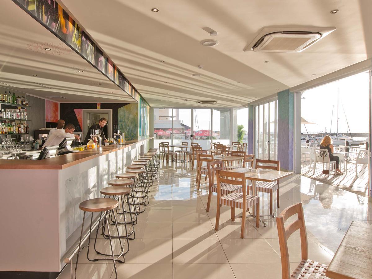Krystal Beach Hotel Gordons Bay Exterior photo