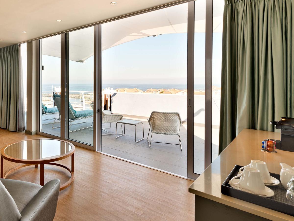 Krystal Beach Hotel Gordons Bay Exterior photo