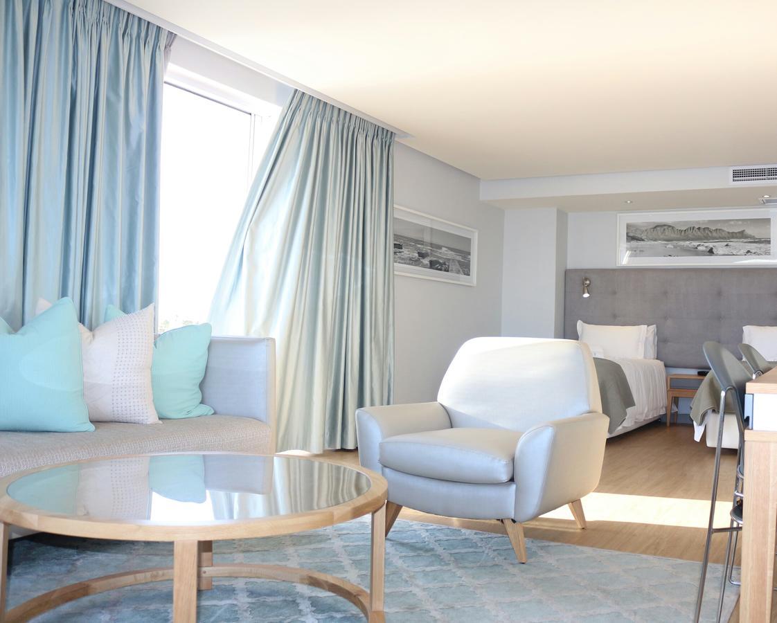 Krystal Beach Hotel Gordons Bay Exterior photo